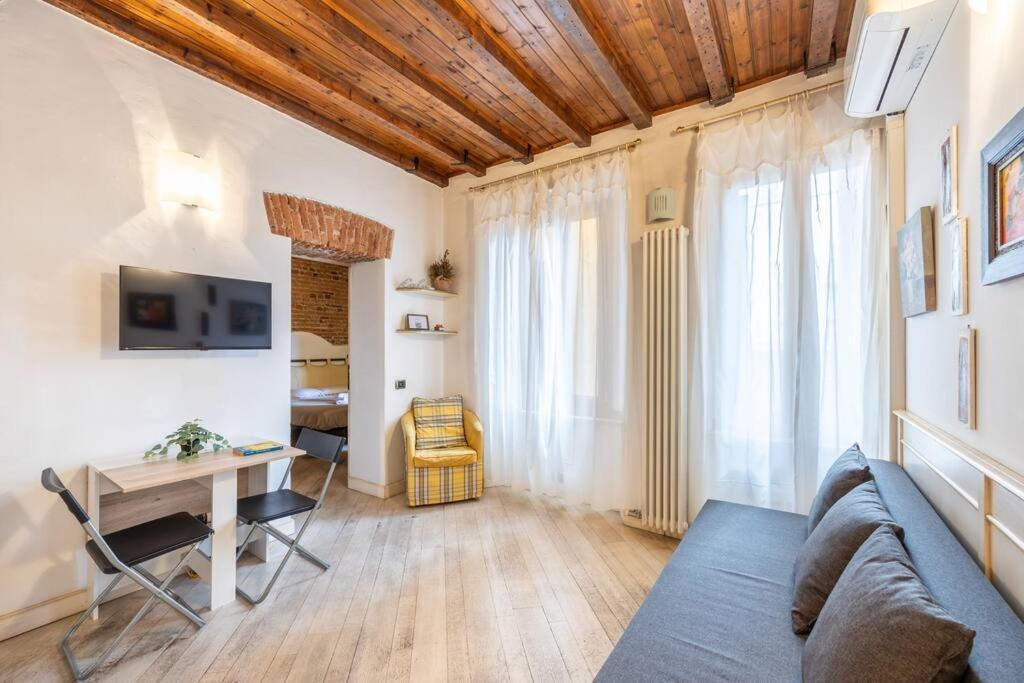 Апартаменты Colonne'S Nest - Cozy And Silent With Ac Милан Экстерьер фото